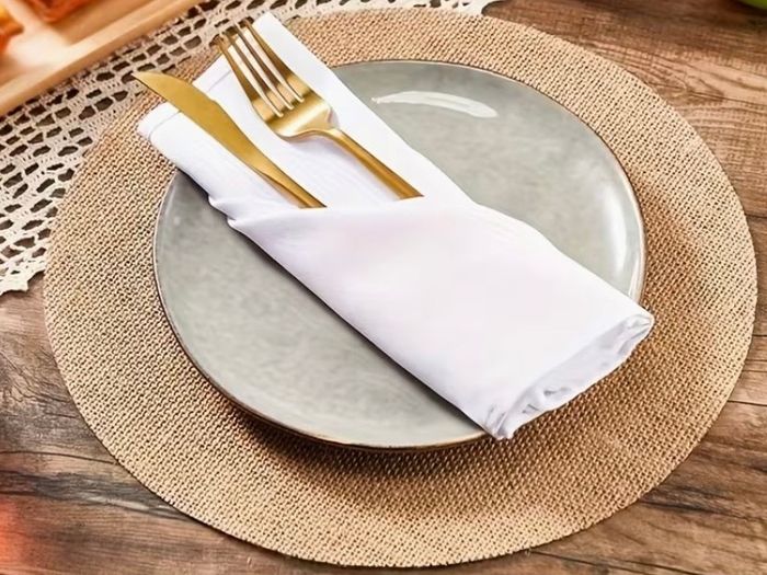 6 Hessian Place Mats