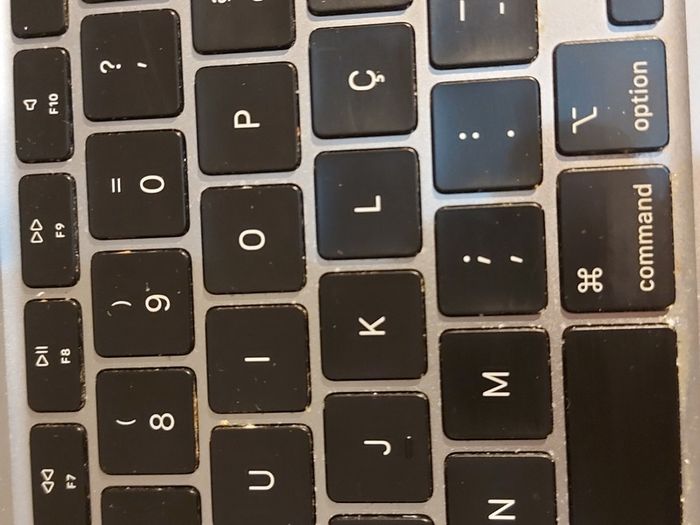Apple MacBook Air Model A2179, 13.3 inch, Not Powering on, Being sold for parts or repair, very good cosmetic condition