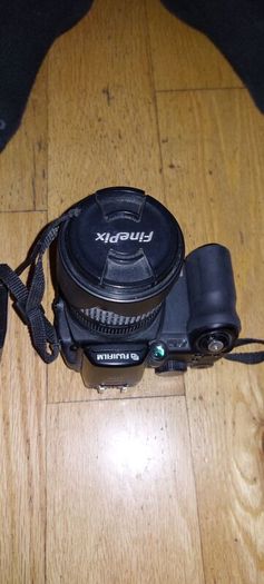 Finepix S9500