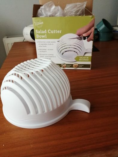 Salad Cutter Bowl