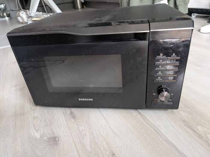 (original eur299) Samsung MC28M6055CK Convection Microwave Oven with Hot Blast & Slim Fry 28L