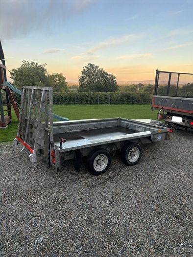 Plant Trailer