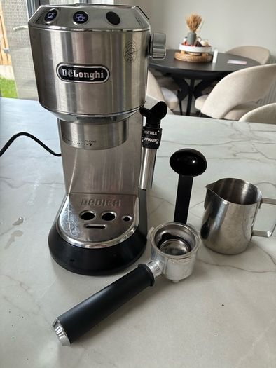 De Longhi Dedica  Espresso Coffee Machine