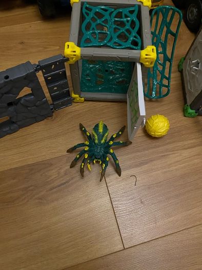 Schleich Eldrador Battle cave Arena Lava vs Shadow plus extra sets