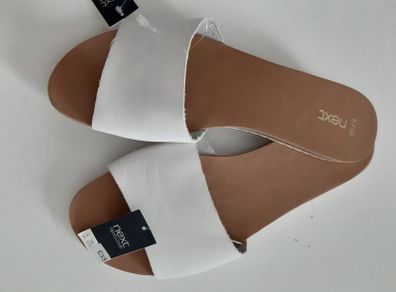 new flat sandals