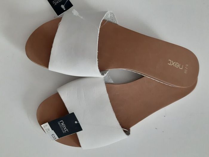 new flat sandals