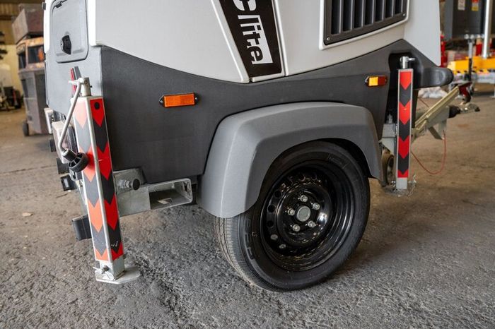 MacGen MacLite Compact LED Lighting Tower | Yanmar