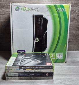 Boxed Xbox 360 Slim 250GB Console Bundle - Official Wireless Controller 4 Games