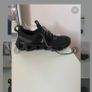 On cloud trainers Image 4