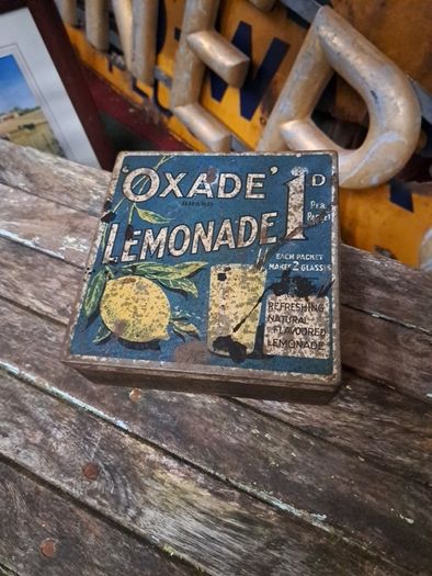 Vintage Lemonade Tin