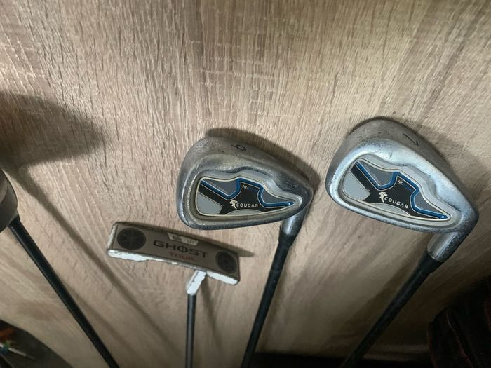 Junior Slazenger golf club set w a Taylormade Putter & balls
