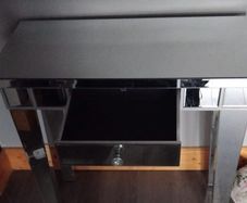 Mirrored dressing table