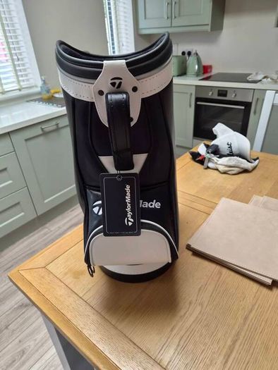 TaylorMade Den Caddie