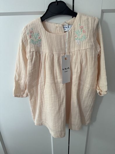 new - baby girl dress 12-18m with tag