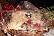 Christmas Basket with straw ( large)