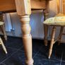 Extendable table & 4 chairs Image 8