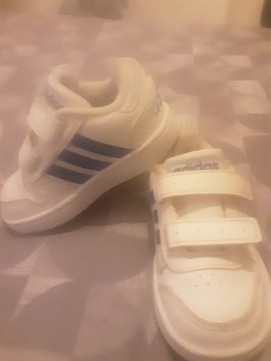 Kids Trainers/ADIDAS Grand Court Shoes .. Size: 4 UK .. 20 EU