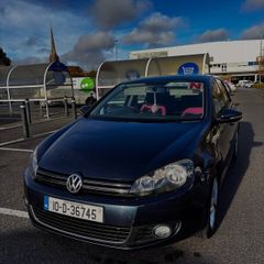 Dark blue Volkswagen Golf TDI