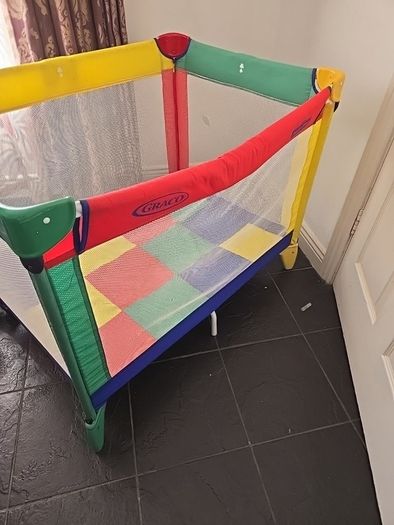 Free Travel Cot