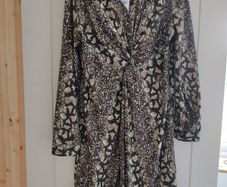 maternity dress