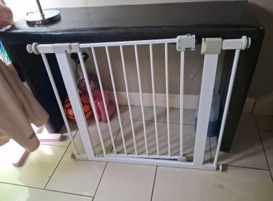 stair gate with extenders
