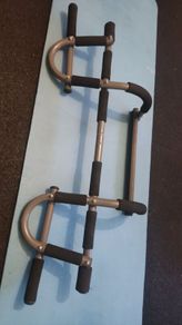 pull up bar