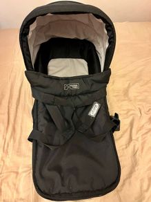 Mountain Buggy Duet Carrycot