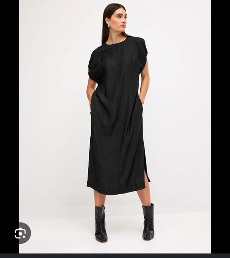 Brand New Next Short Sleeve Dress - Size - U.K.12 - U.K.14 - RRP - 30.00 - Sterling - 38.00 - Euro