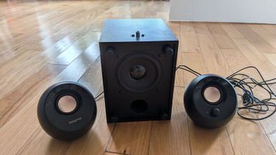 2:1 Speakers in great condition