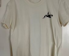 T shirt whale