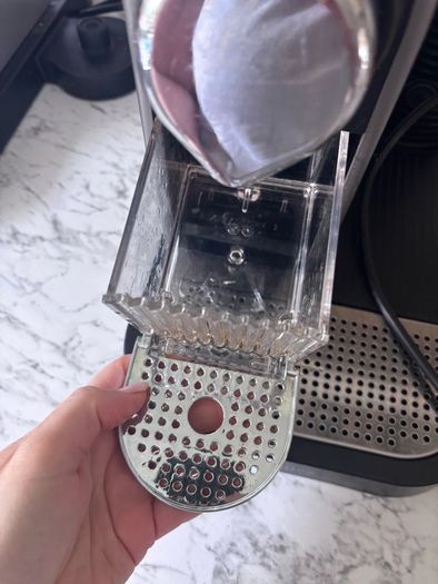 nespresso machine with frother