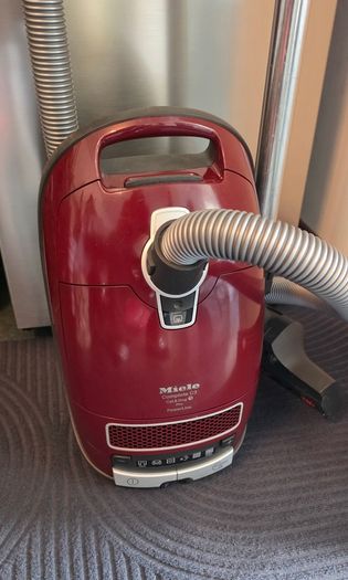 Miele Cat & Dog Hoover