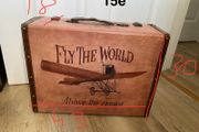 Vintage suitcase-photo prop