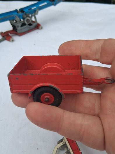 Vintage Diecast Toy Collection (Dinky,Lesney,Mecanno,Corgi) 22 Pieces