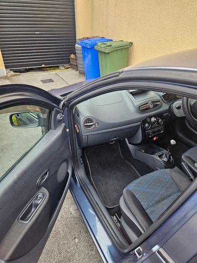 2009 Renault Clio 16v 1.2 5 door