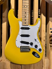 2008 Fender Custom Shop '69 Stratocaster Monaco Yellow NOS