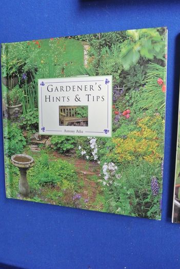Antony Atha - A Year In The Garden - A Record Book Of Seasonal Garden Tasks & A Volume Of Garden Tips & Wisdom - In A Lovely Book Sleeve.