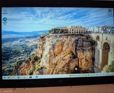 Laptop HP x2 10/p012ns detachable win10