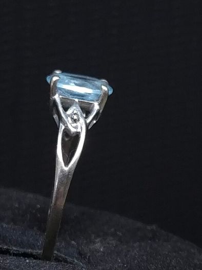 Vintage 9ct White Gold Blue Gemstone Ring Size 54