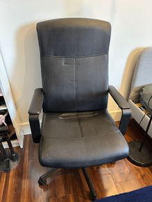 IKEA MILLBERGET office swivel chair