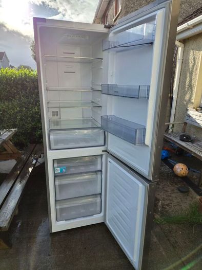Kenwood fridge freezer