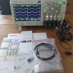 Tektronix MDO3034