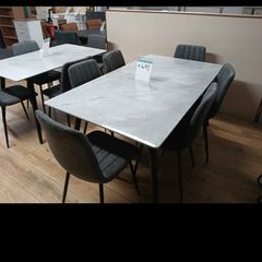 Brand New Table +6 Chairs