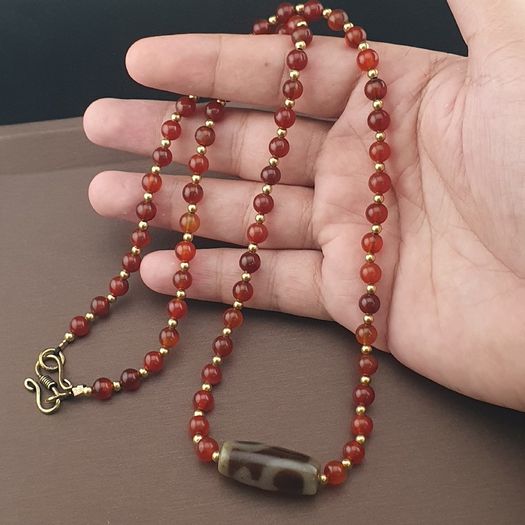 Vintage Treasure Vase Pattern Agate & Carnelian Beads Necklace