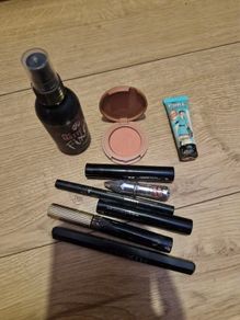 Makeup bundle