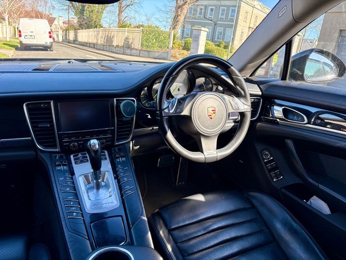 Porsche Panamera Plug-in E-Hybrid