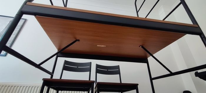 Island Table and Chairs