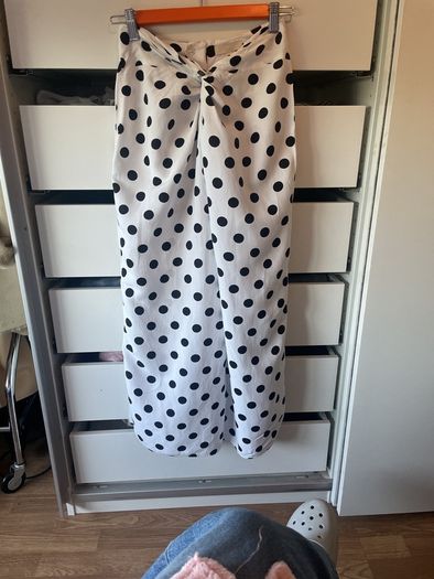 H&M premium spot trousers