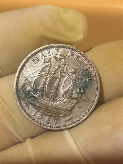 Elizabeth Halfpenny  x28 Pictures of each coin