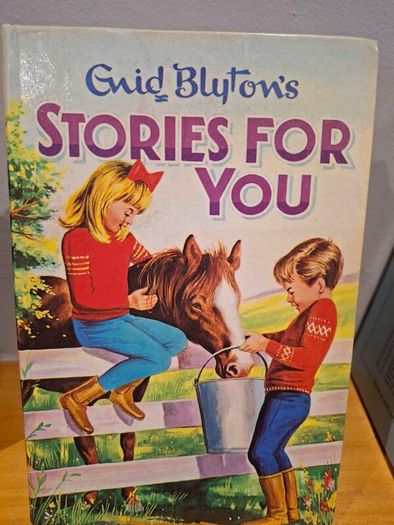 Enid Blyton Dean hardbacks